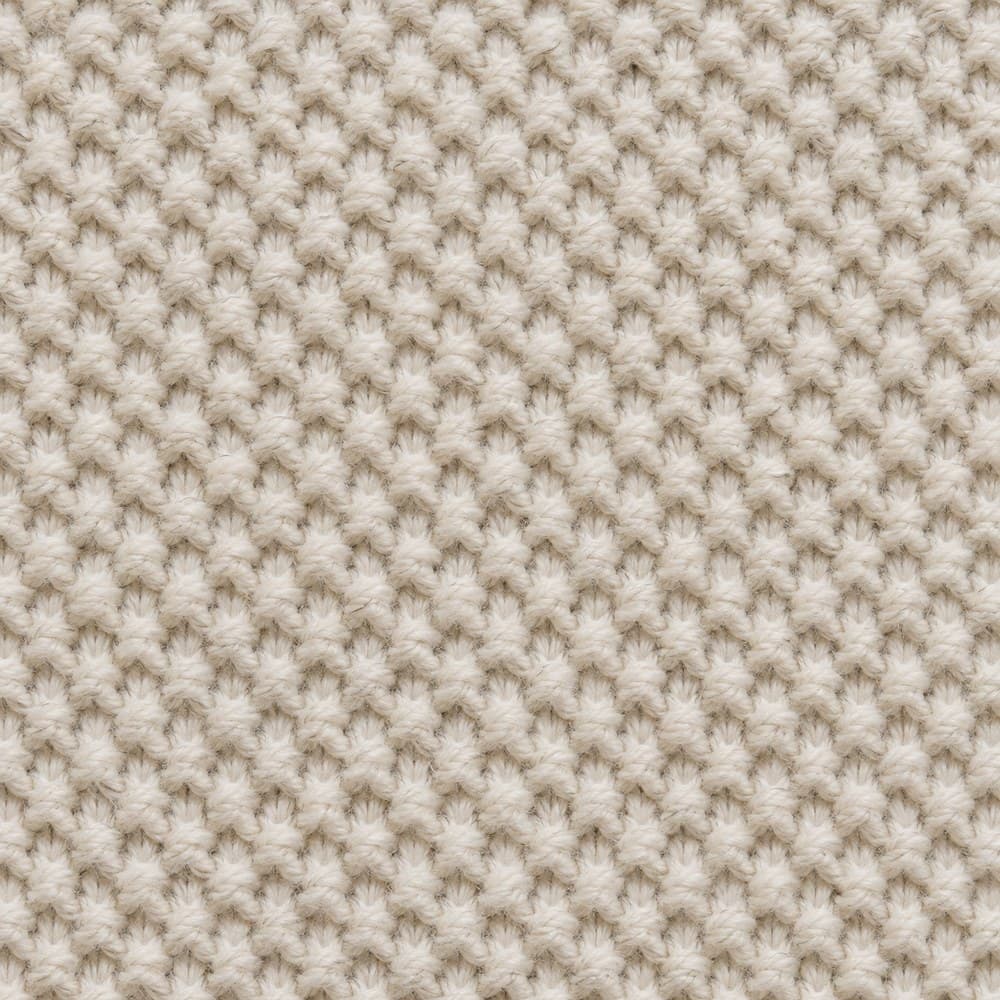 เนื้อผ้า Cotton Hybrid Plus ผ้าผสมคอตตอน ที่ใช้ผลิตเสื้อโปโล ถ่ายมาโครเห็นโครงสร้างการถัก